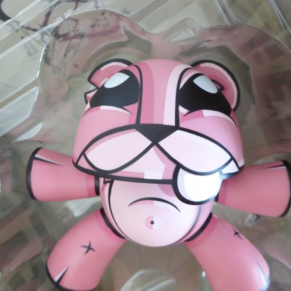 NEW 2006 6.5” LE 2800 KIDROBOT PINK TEETER DESIGNER ART URBAN VINYL FIGURE - Picture 6 of 12